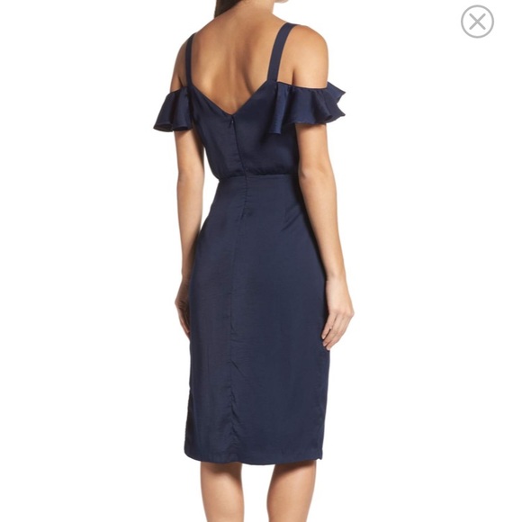 Cold Shoulder Midi Dress - Picture 2 of 5